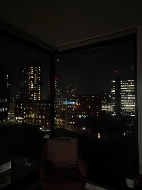Room Aspin Lane in Manchester