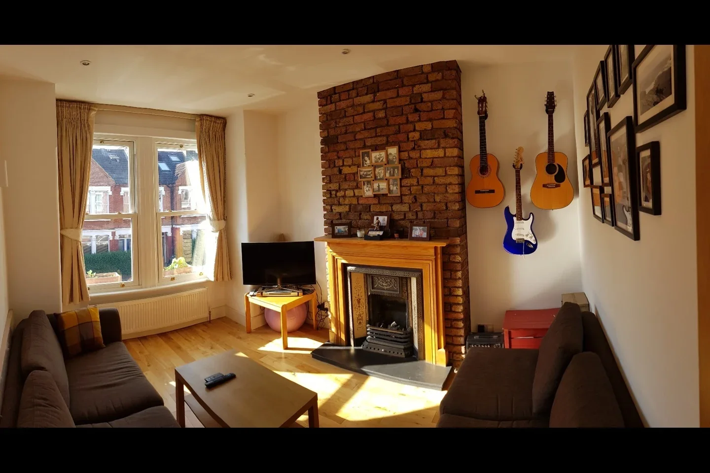 Flat Acre Road in Greater London