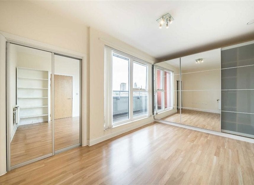 Flat Silwood Street in Greater London
