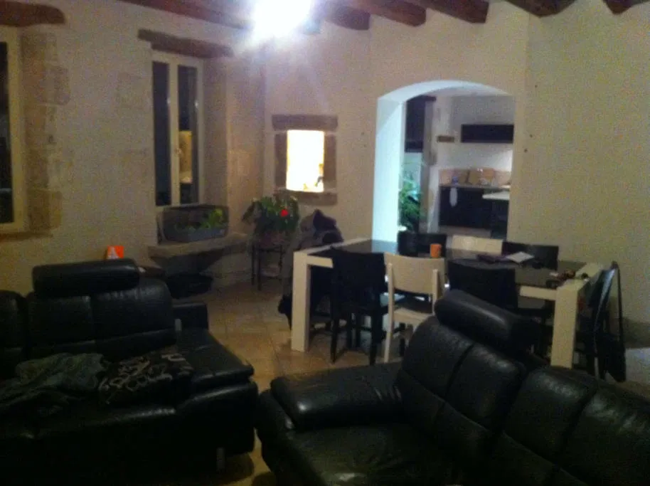 Room N 7 in Challuy