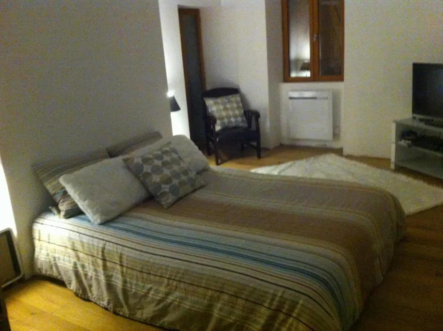 Room N 7 in Challuy