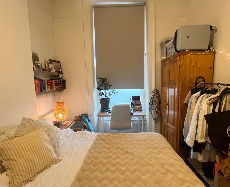Room Primrose Gardens in Greater London