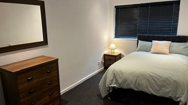 Room Beamish Road in Poole