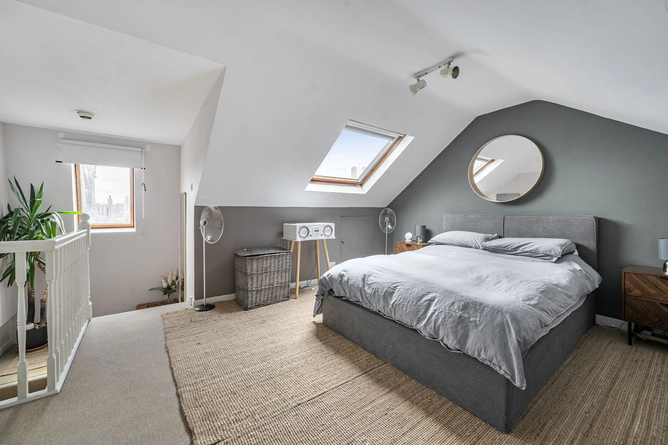 Flat Niton Street in Greater London