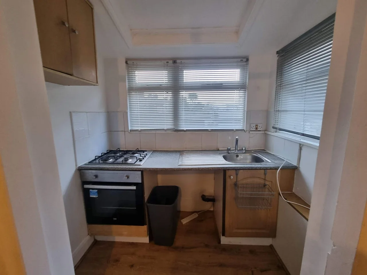 Flat Natal Road in Greater London