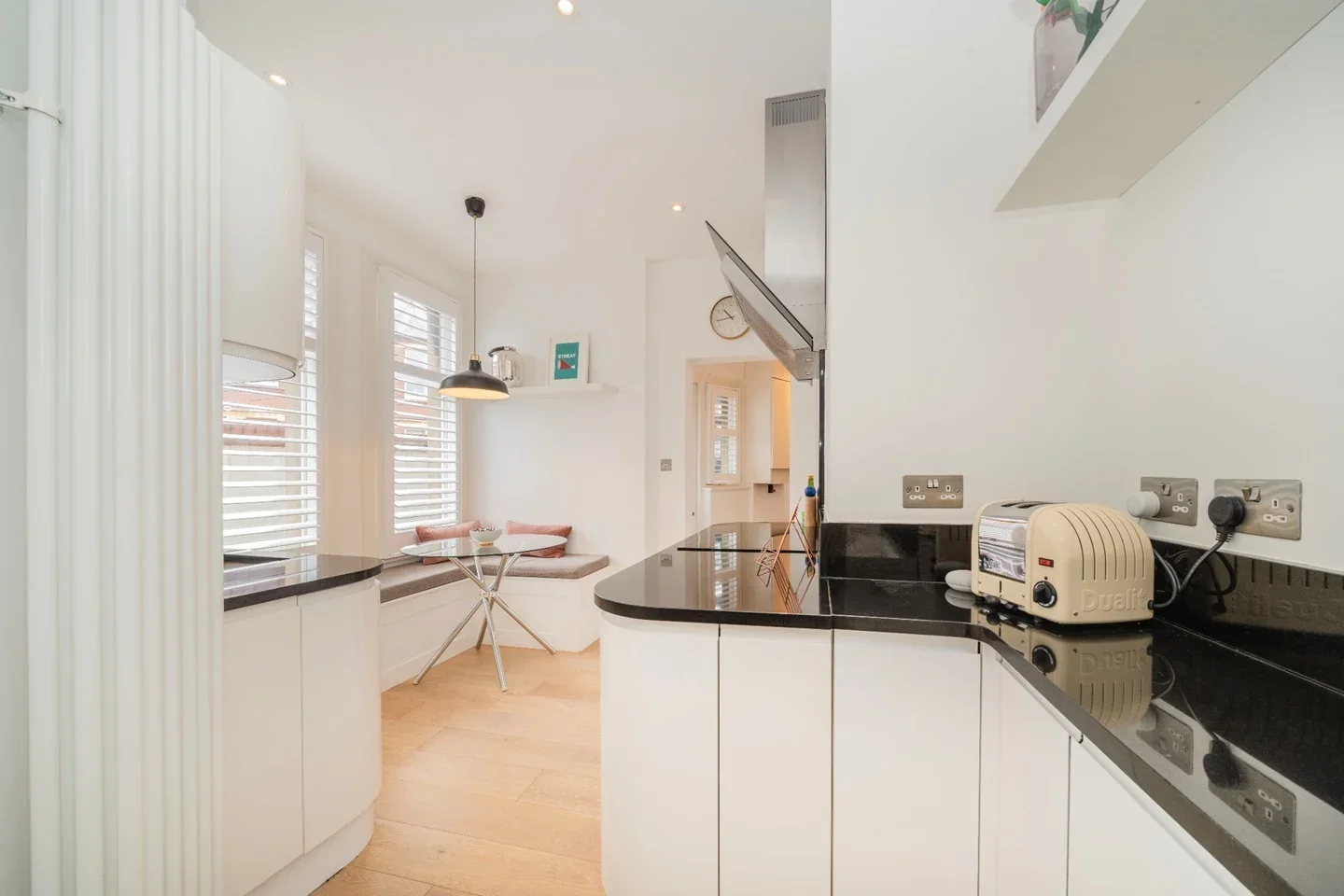 Flat Cambray Road in Greater London