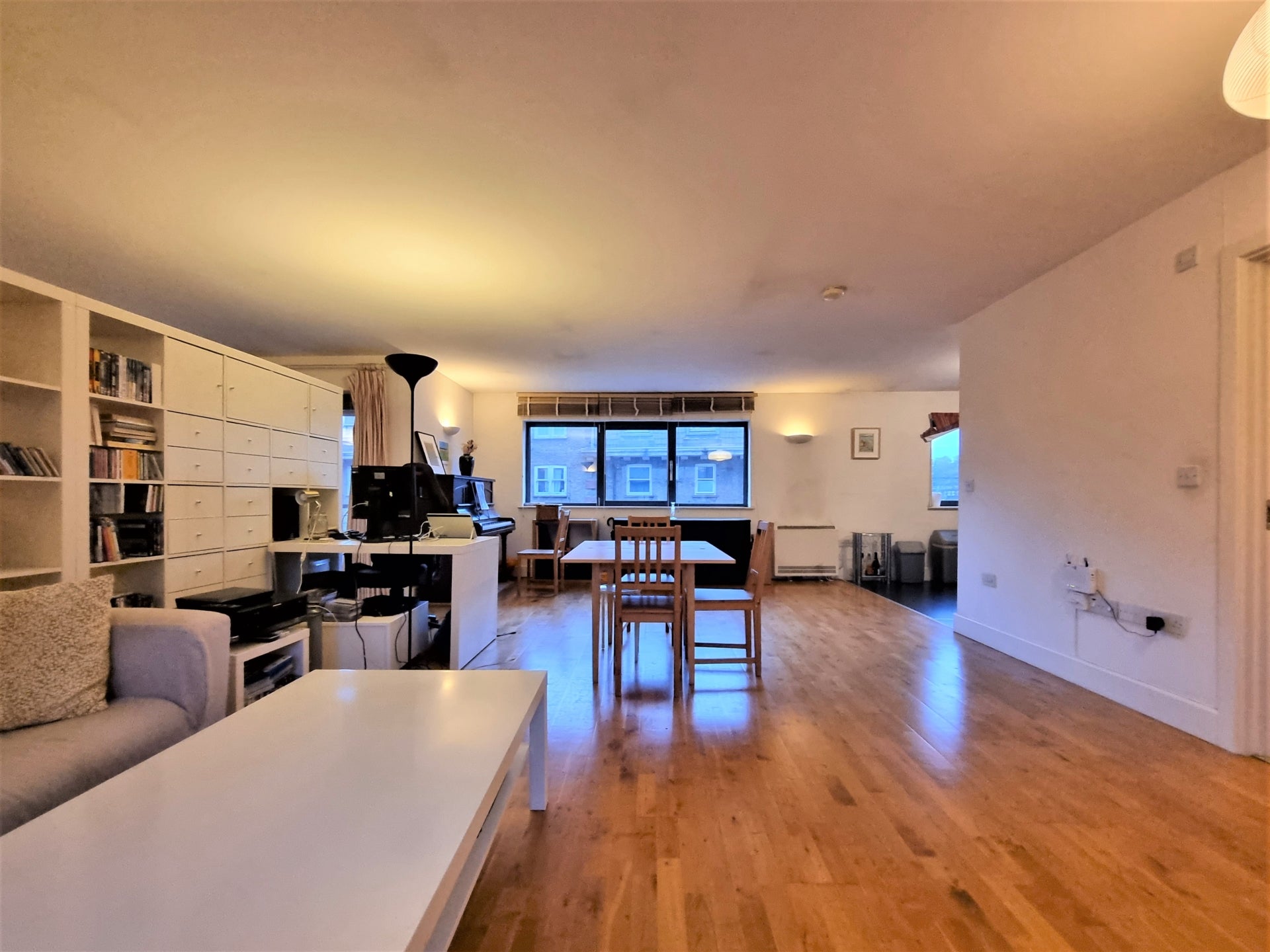 Flat Kingsland Road in Greater London