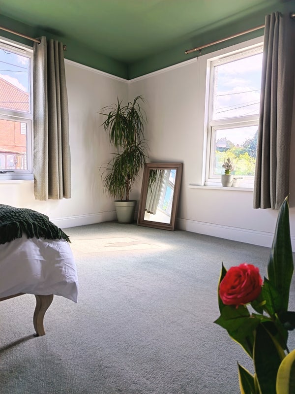 Room Newport Road in Bristol