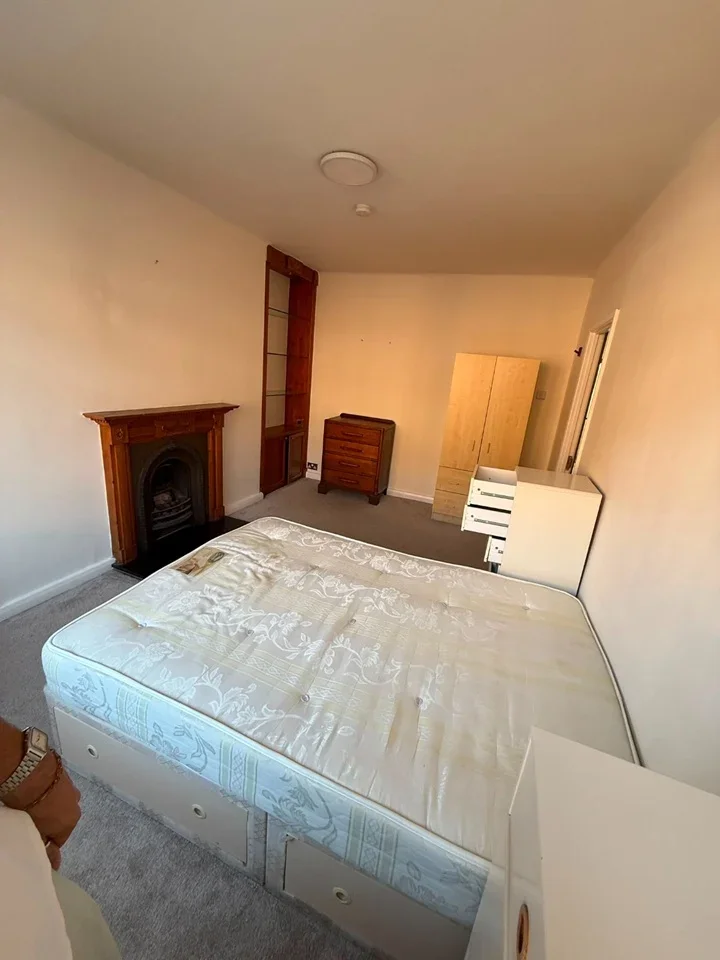 Flat Eamont Street in City of Westminster
