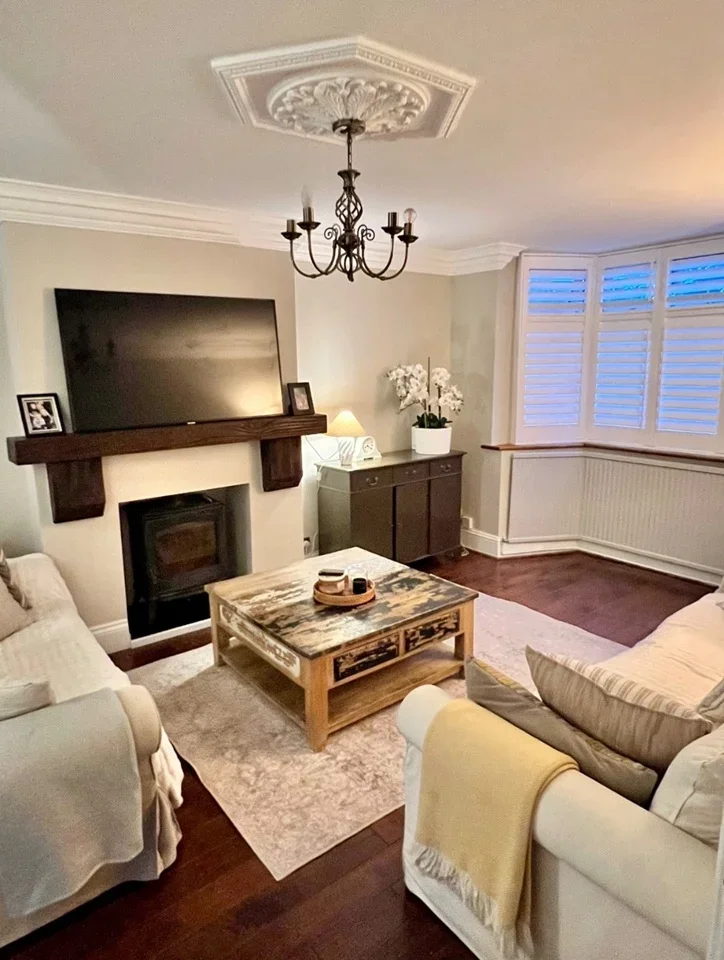 Room Culvers Avenue in Greater London