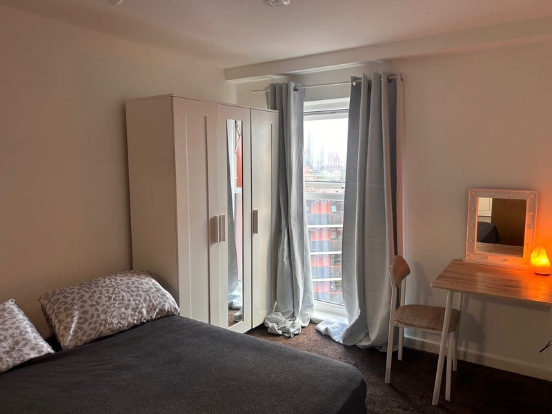 Room Blackfriars Road in Salford