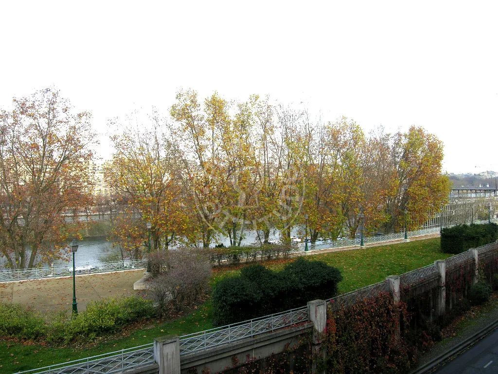 Appartement Quai de Grenelle à Paris
