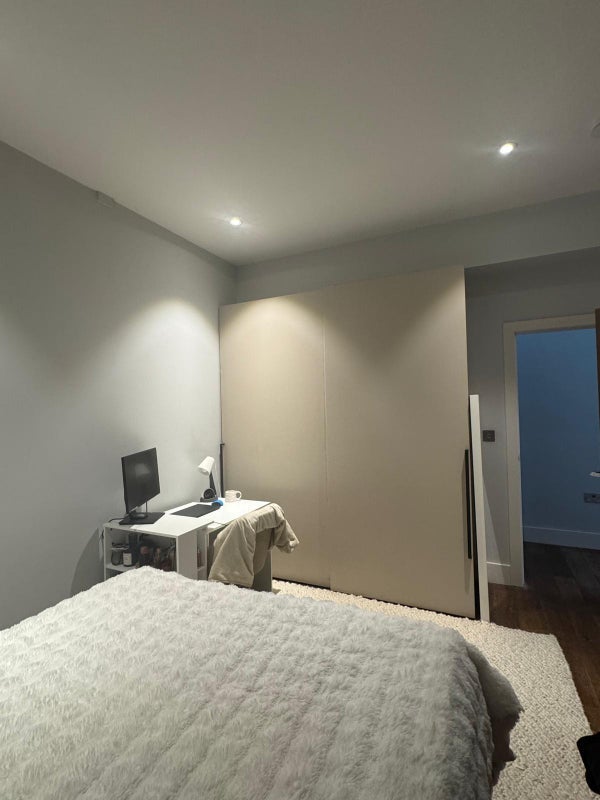 Room Radnor Mews in City of Westminster