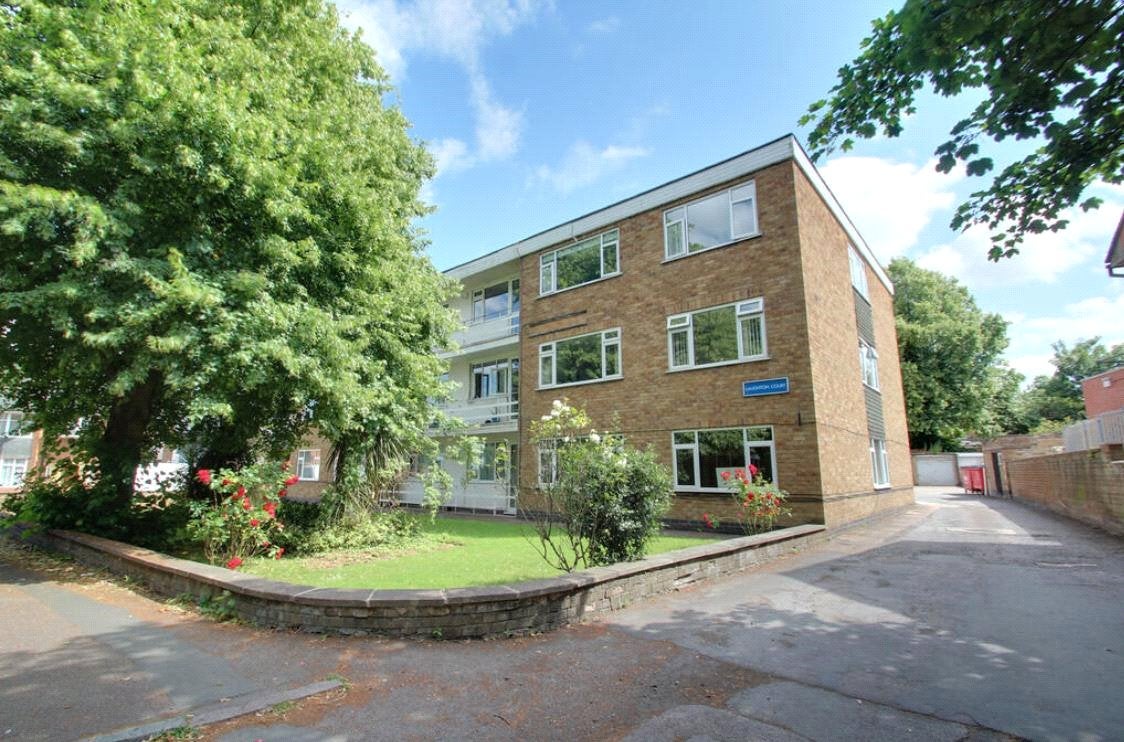 Flat Stoughton Road in Leicester