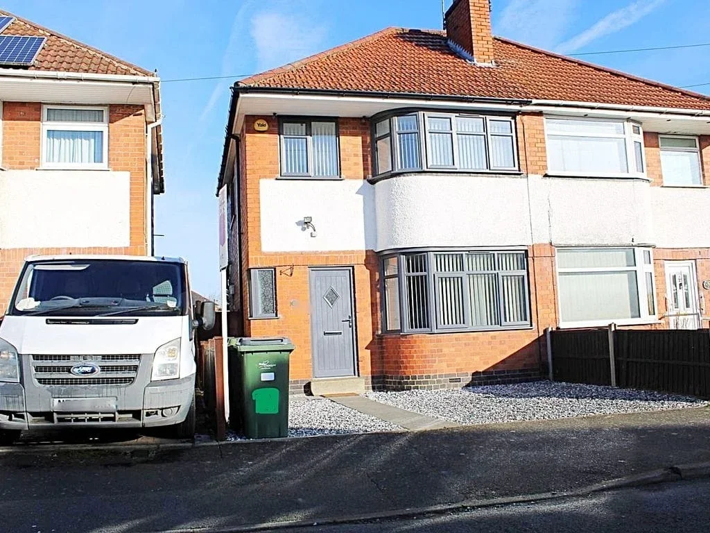 House Shottery Avenue in Braunstone Town