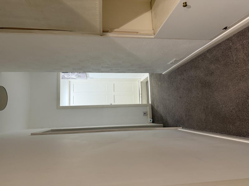 Room Little Roke Avenue in Greater London