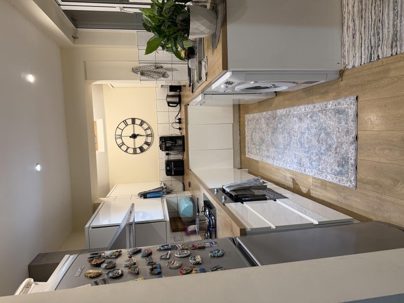 Room Little Roke Avenue in Greater London