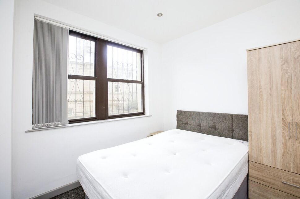 Flat Blackwall in Calderdale