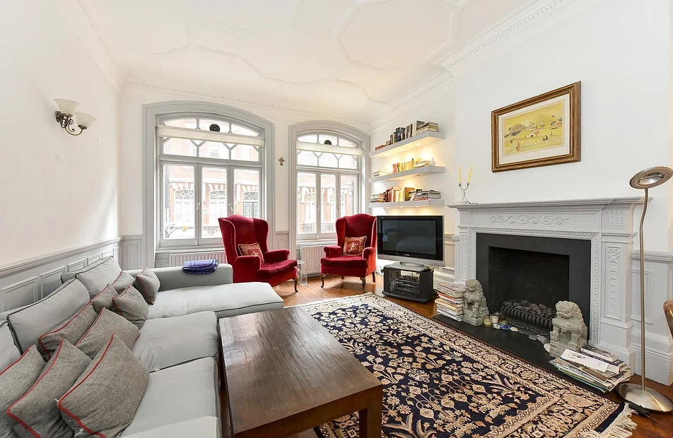 Flat Draycott Place in Greater London
