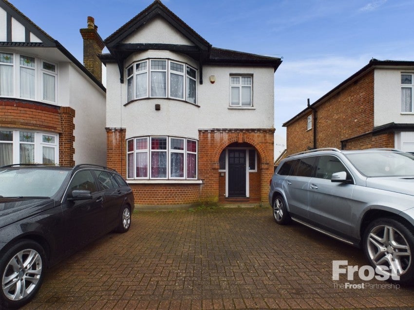 House Charter Place in Borough of Spelthorne
