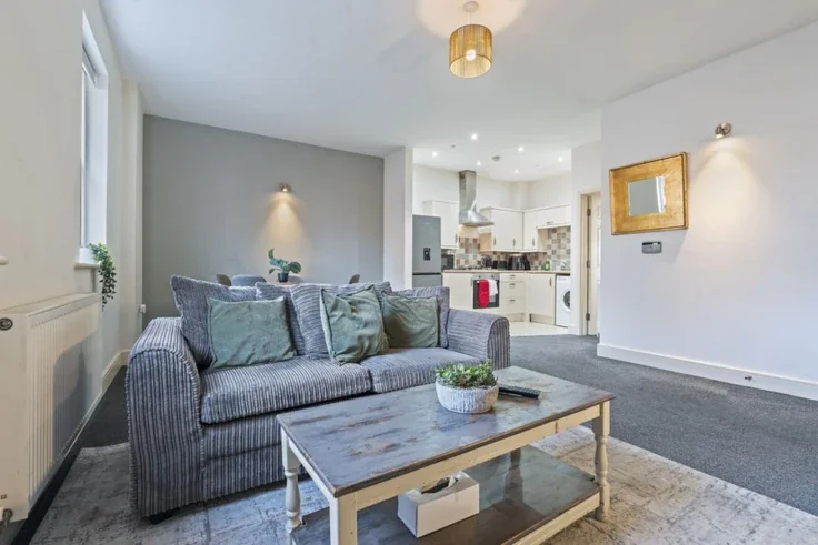 Flat Cavendish Court in Derby