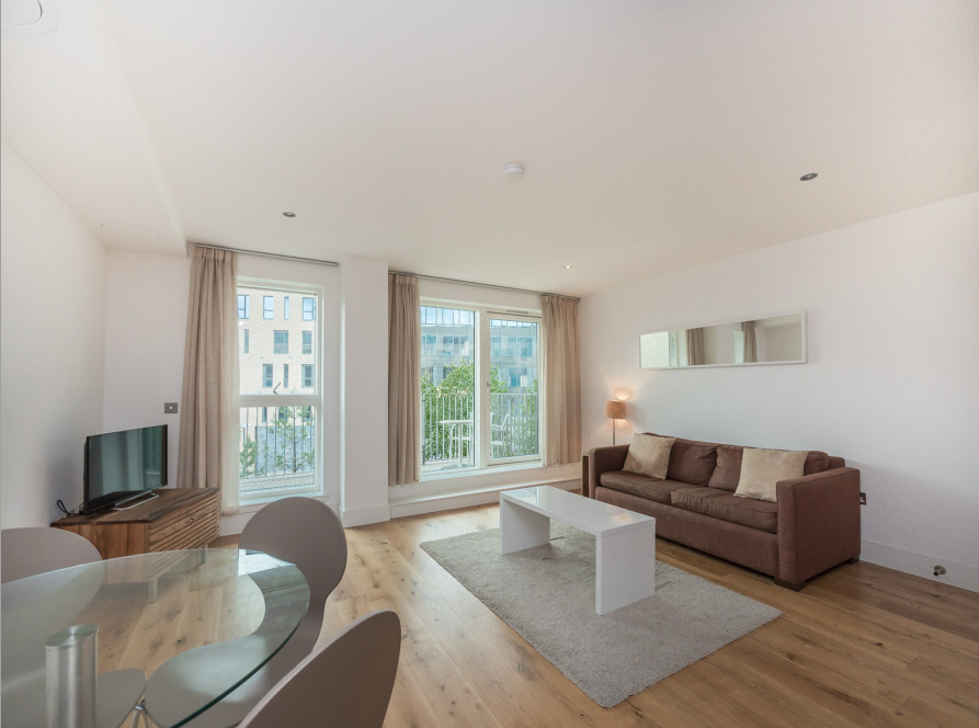 Flat Brandfield Street in City of Edinburgh