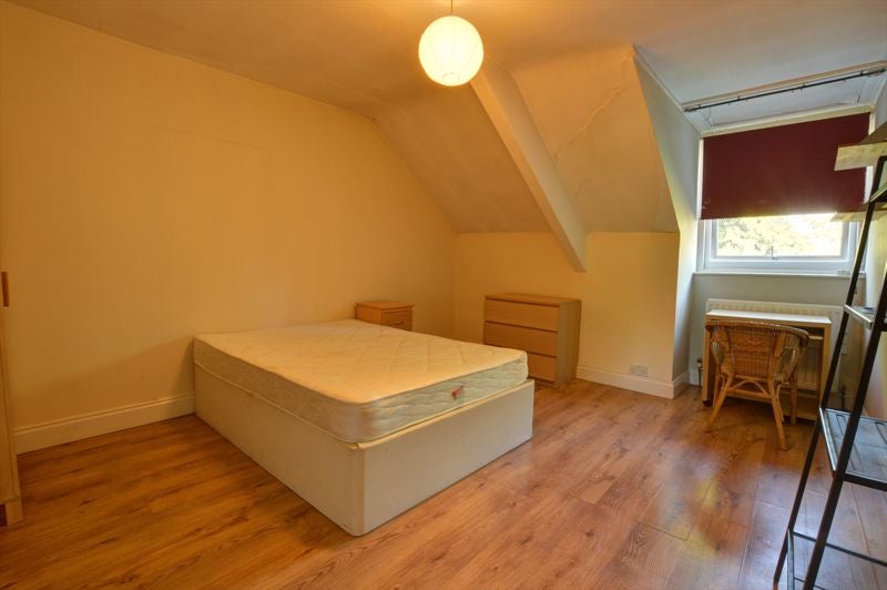 Flat St Georges Terrace in Newcastle upon Tyne