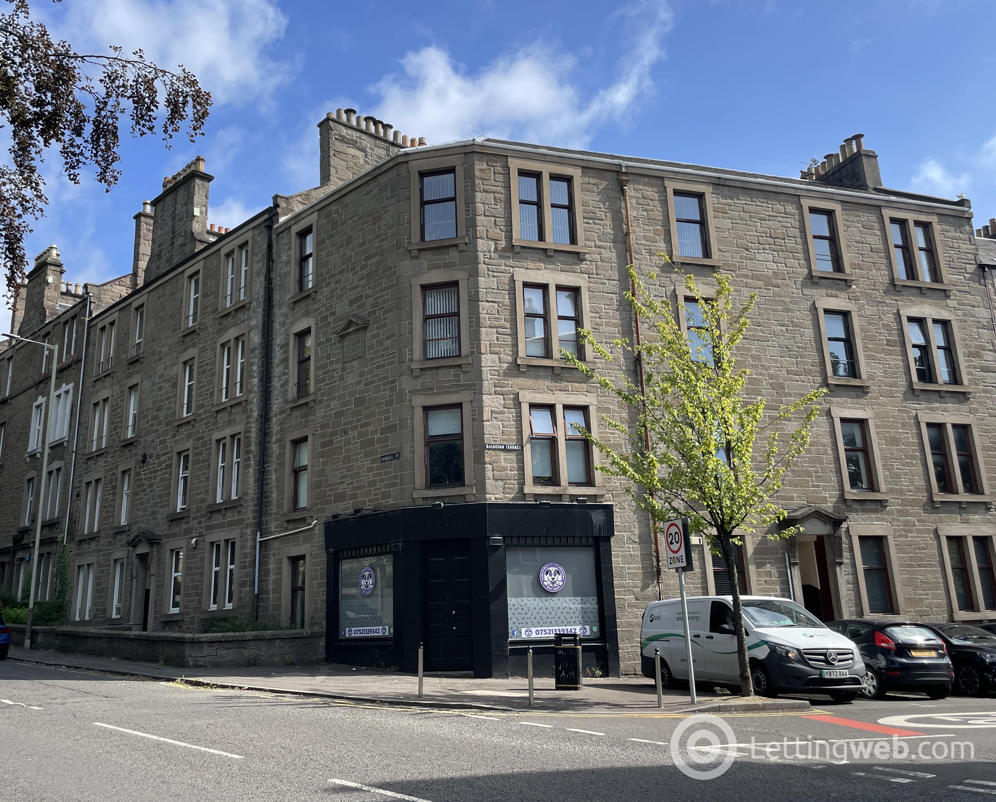 Flat Baldovan Terrace in Dundee