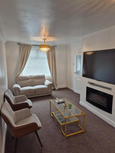House Dacre Close in Middleton