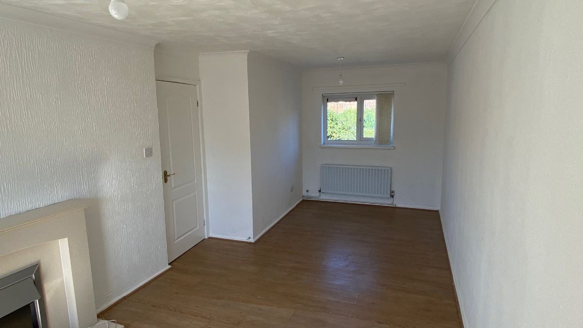 Flat De Lamere Road in Willenhall
