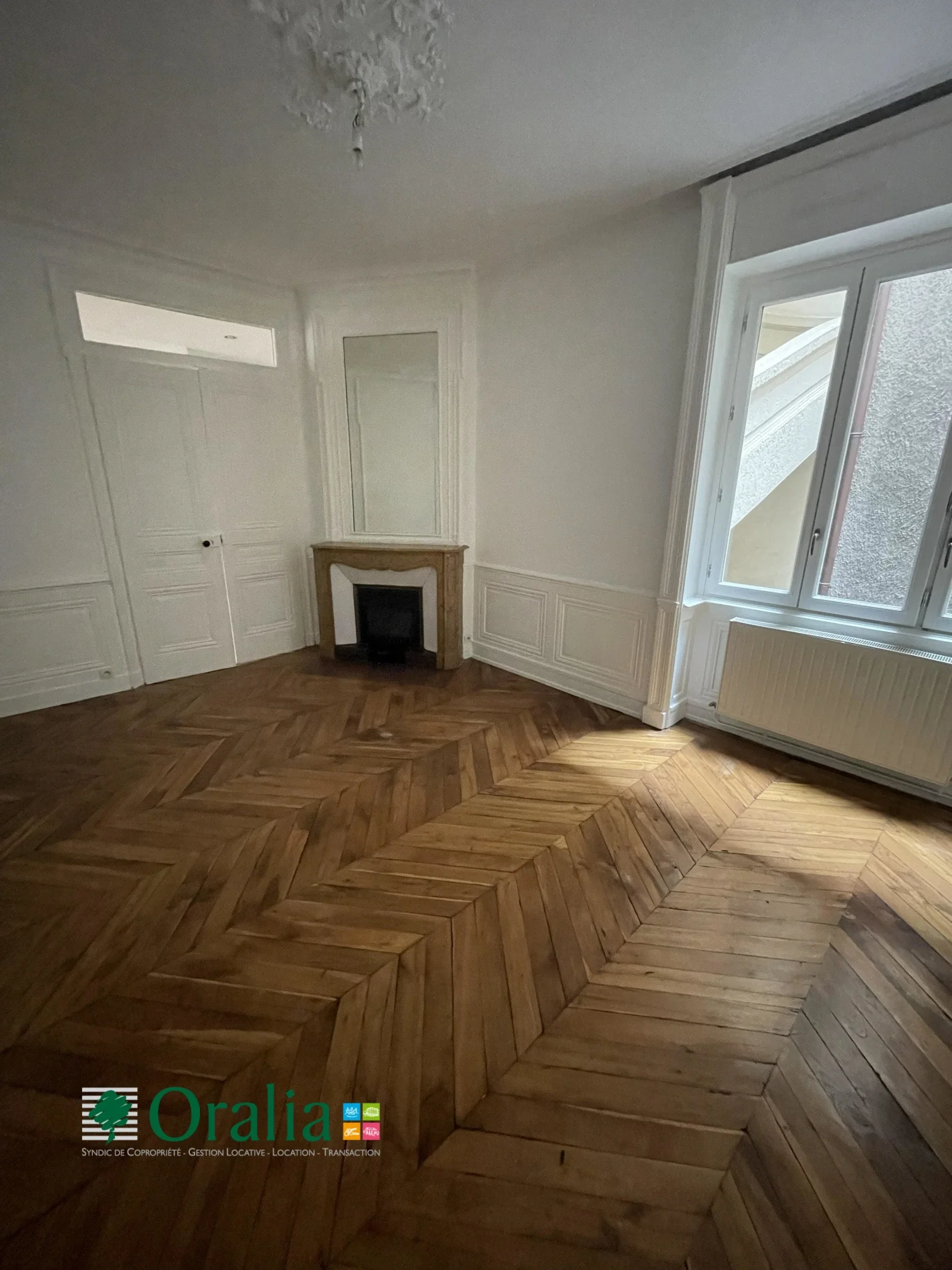 Appartement Rue Constantine à Lyon