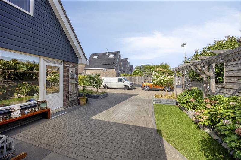 Vrijstaande woning te koop: Graanstraat 92, Purmerend
