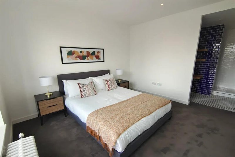 Room Hercules Slip in Greater London