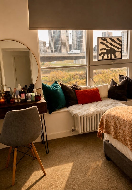 Room Hercules Slip in Greater London