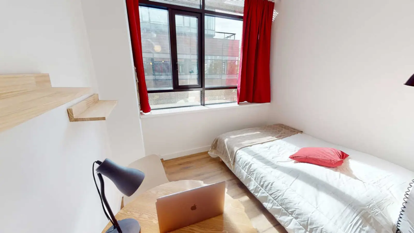 Room Avenue Sainte-Anne in Asnières-sur-Seine