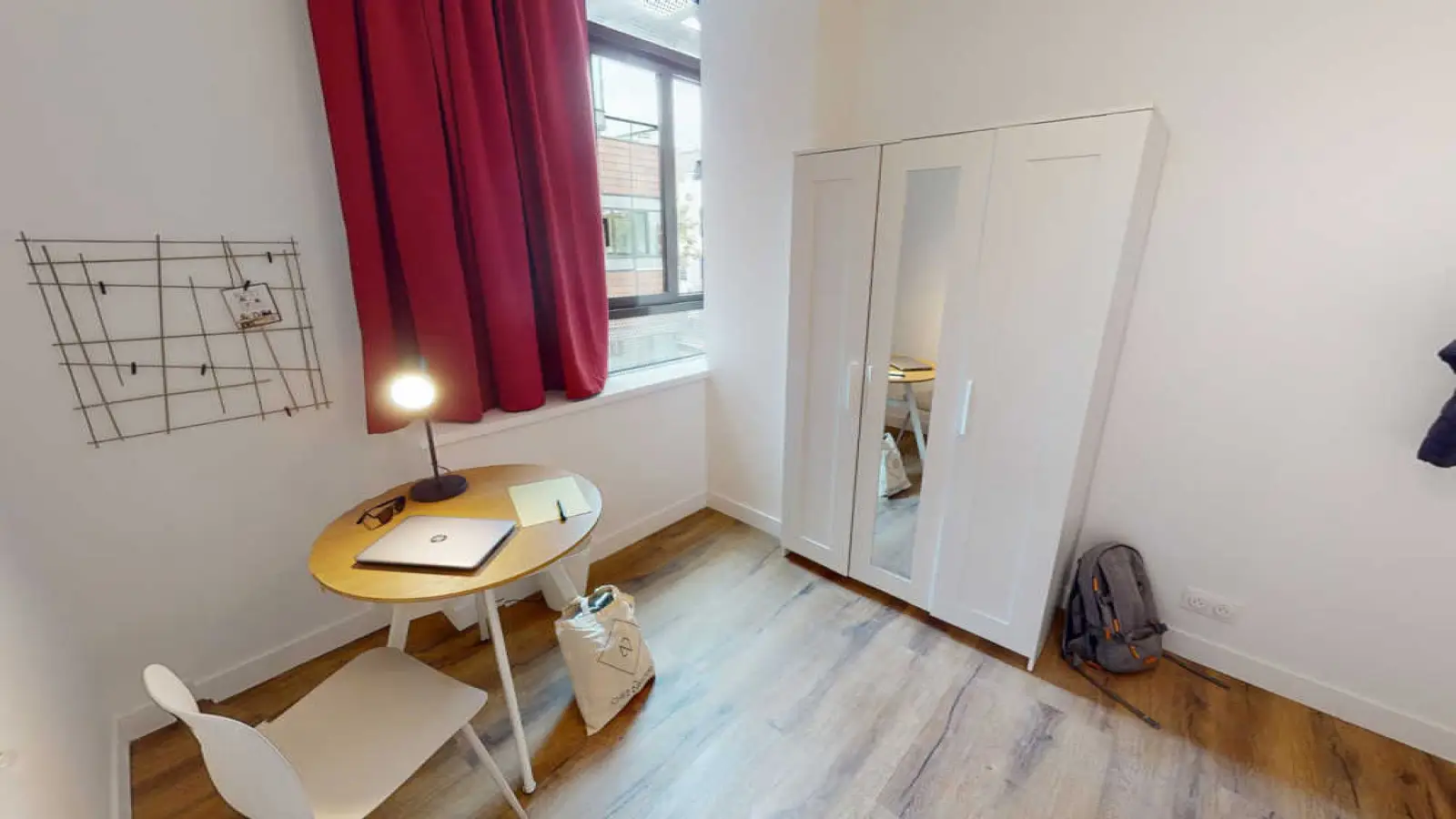 Room Avenue Sainte-Anne in Asnières-sur-Seine