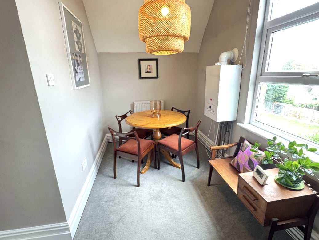 Flat Irlam Road in Trafford