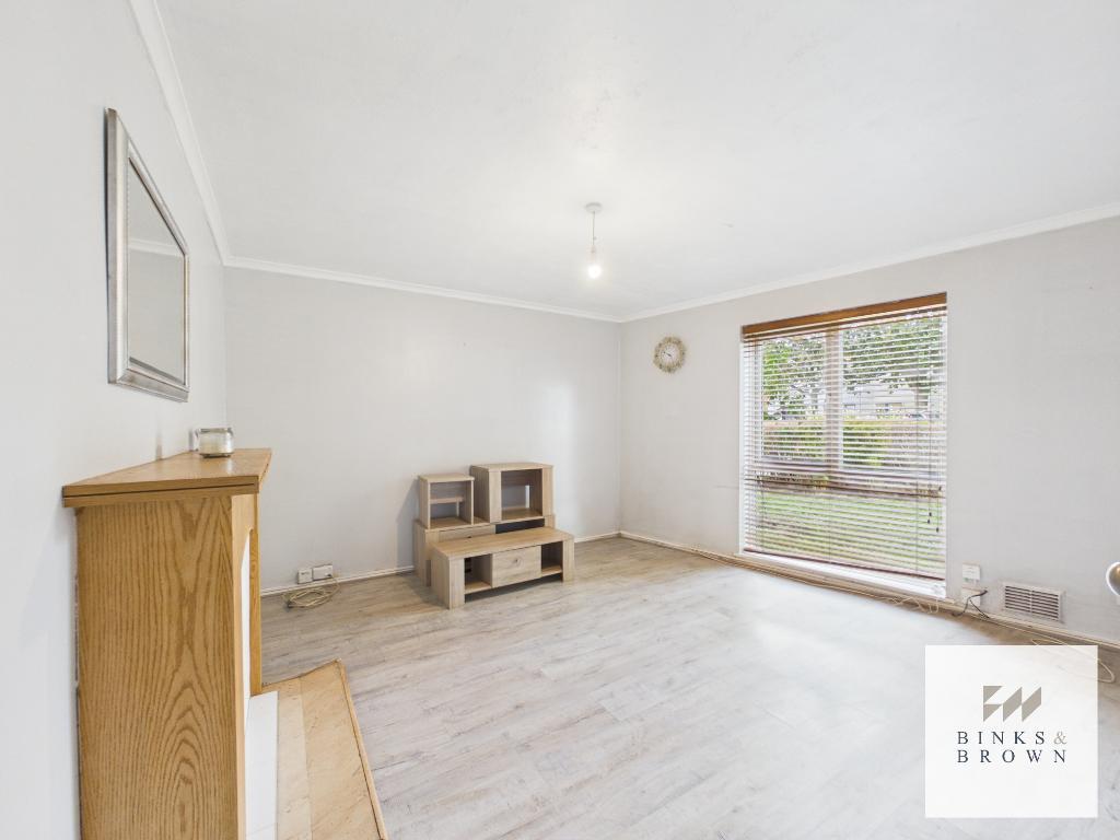 Flat Rokells in Basildon