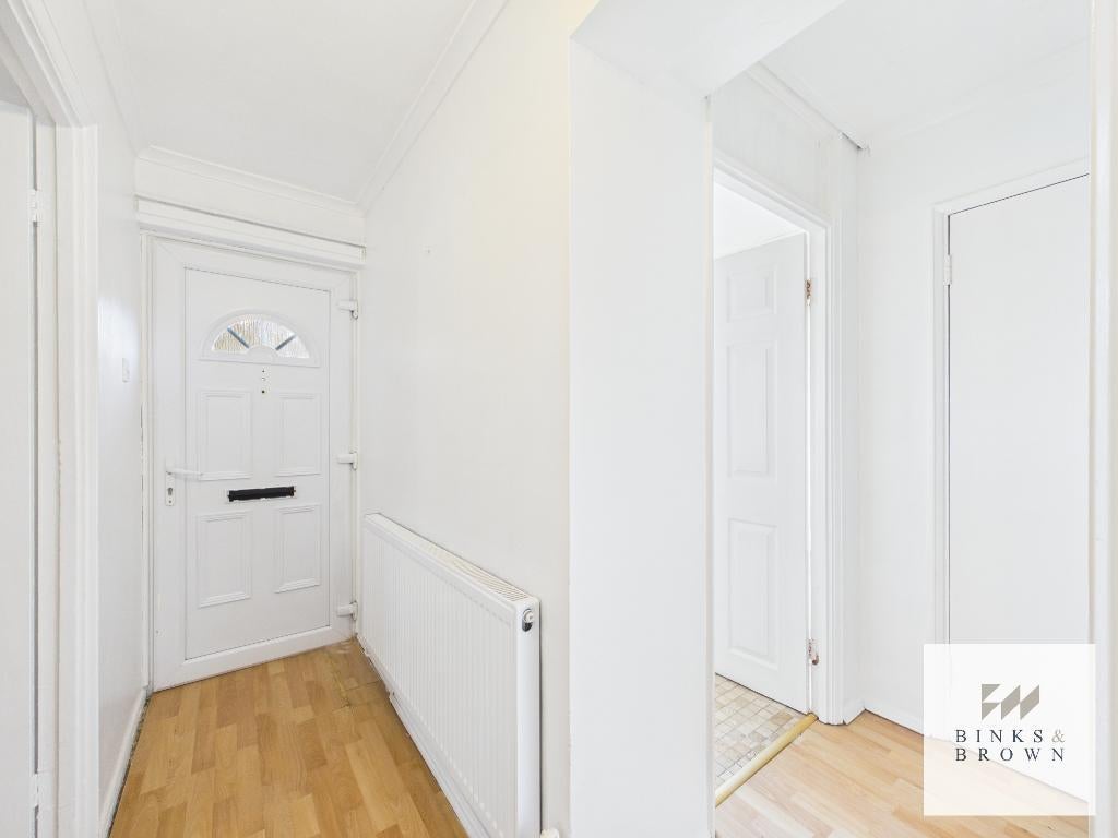 Flat Rokells in Basildon