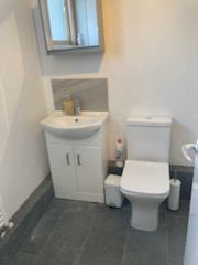 Room Della Path in Greater London
