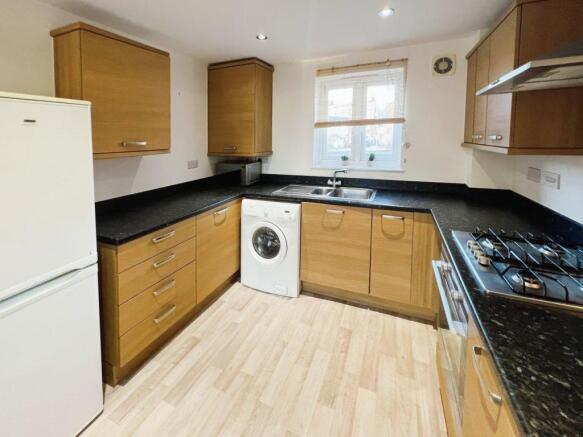 Flat Strouds Close in Swindon