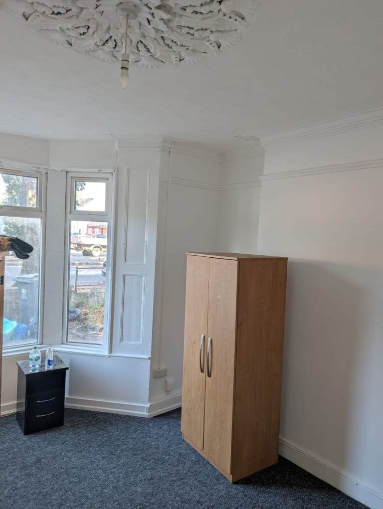 Flat Machen Place in Cardiff