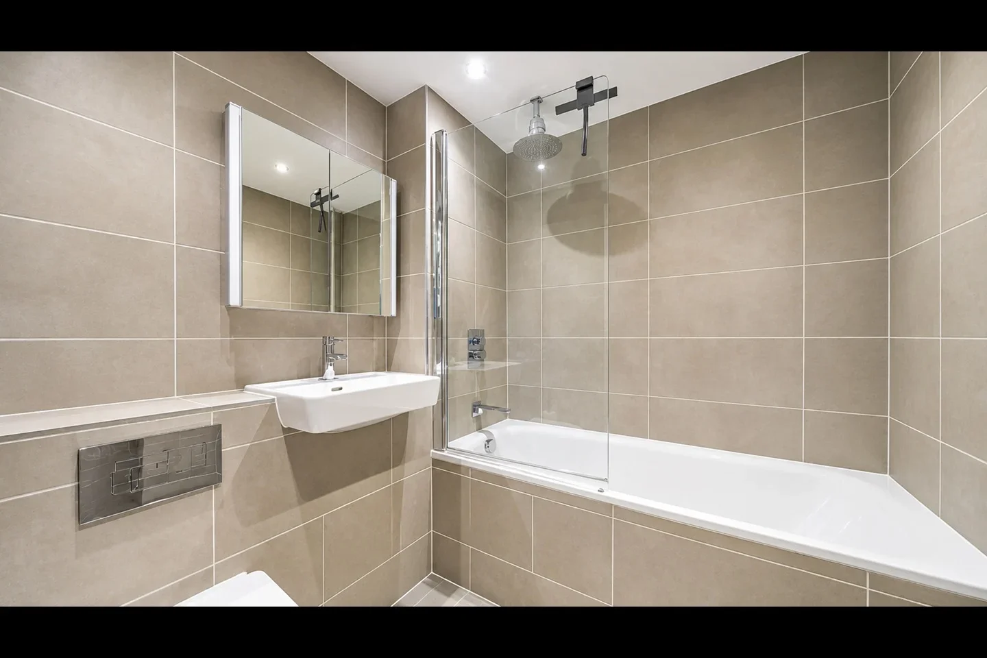 Flat Prospect Row in Greater London