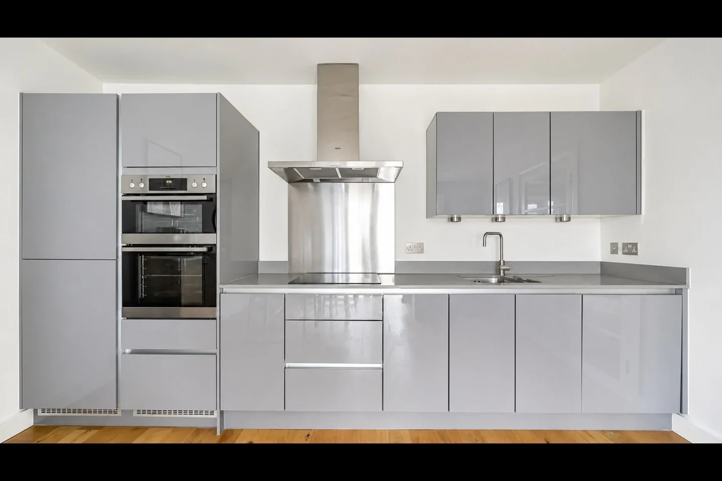 Flat Prospect Row in Greater London