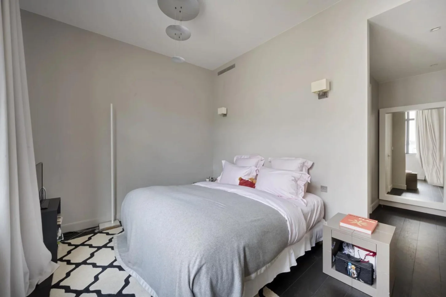 Appartement Rue de Lille à Paris