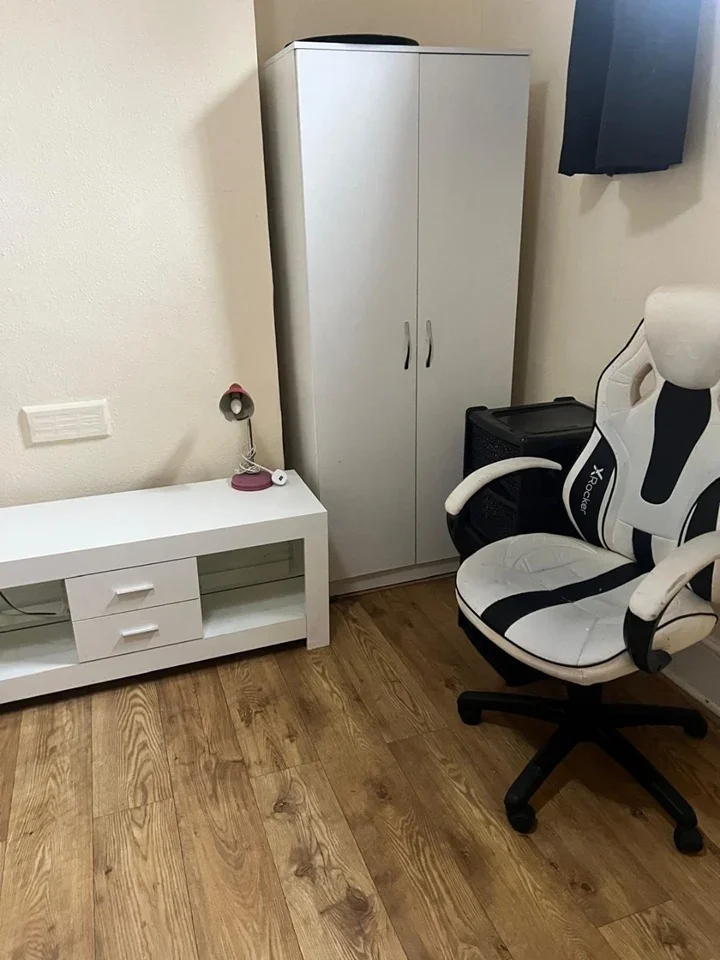 Room Leytonstone Road in Greater London