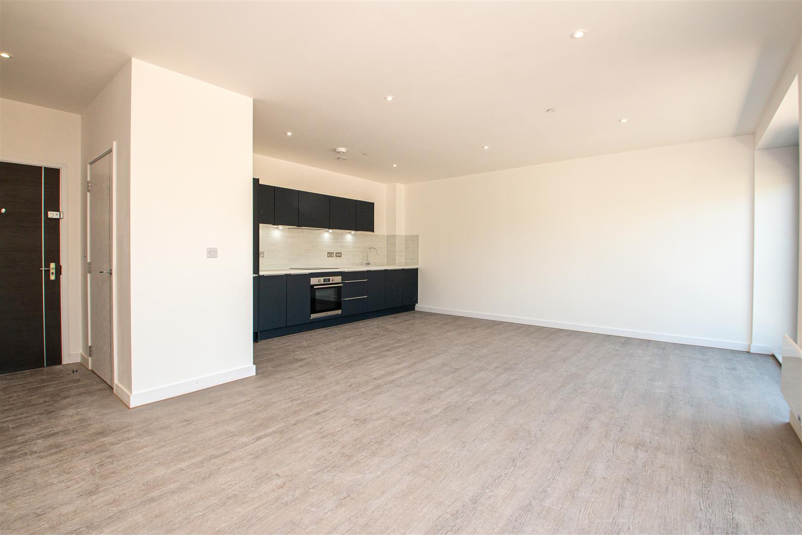 Flat Silbury Boulevard in Central Milton Keynes