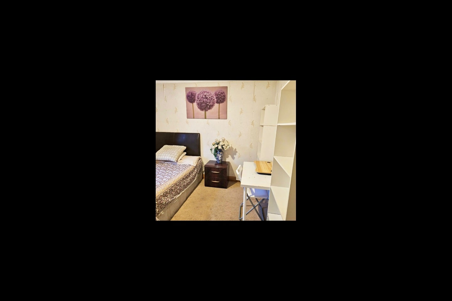 Room Colville Road in Greater London
