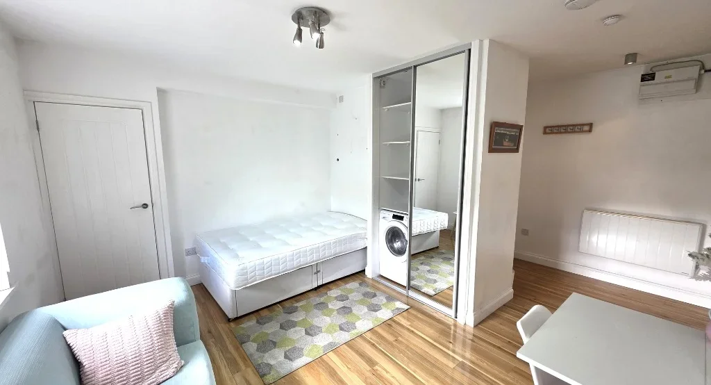 Flat Holburn Street in Aberdeen City