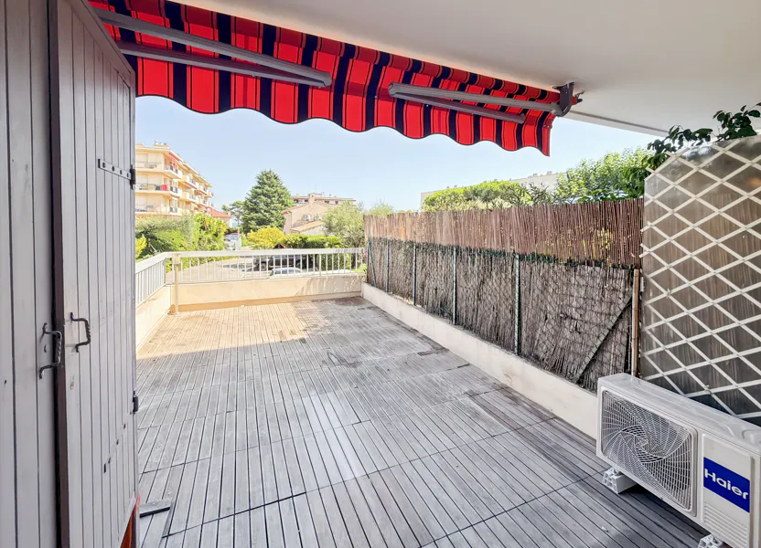 Chambre Chemin des Basses Bréguières à Antibes